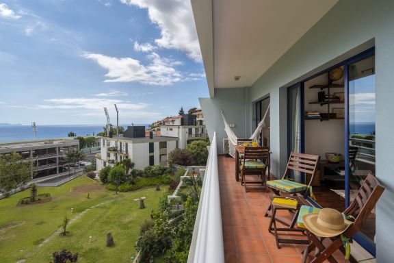 Blick auf die Bucht von Funchal, Vista Mar I