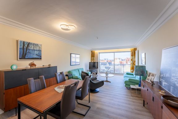 Silver Sunset beachfront apartment De Haan
