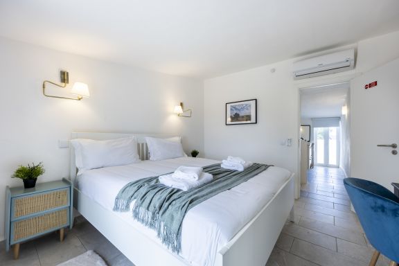 Quinta Azure