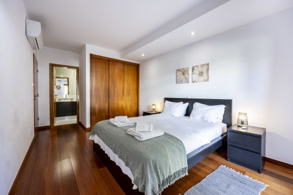Sun and Sea - Baia da Luz Apartment 