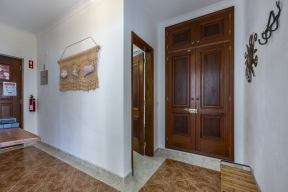 Luz Heaven - Top floor Seaview Apartment