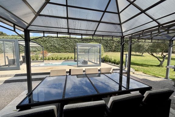Countryside villa with swimming spa