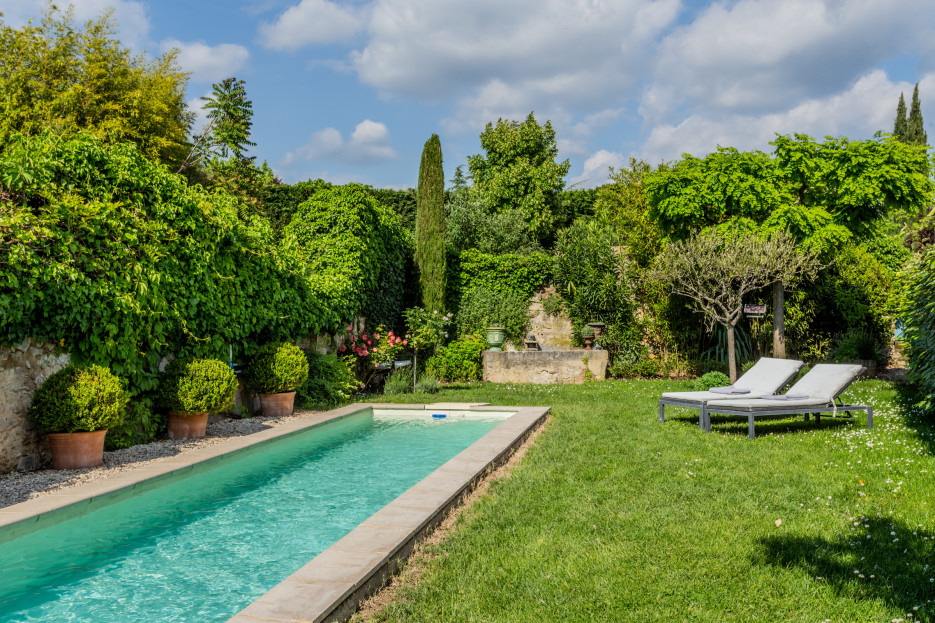 Superb cottage to rent in the heart of the village in Lourmarin