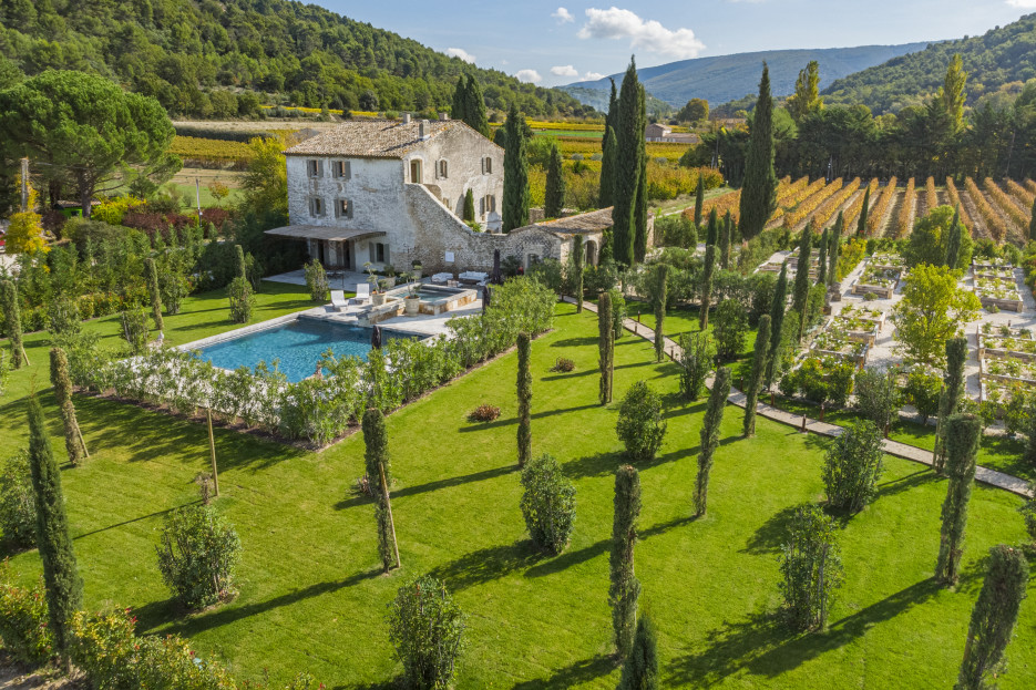 Dream property to rent in the heart of the Luberon