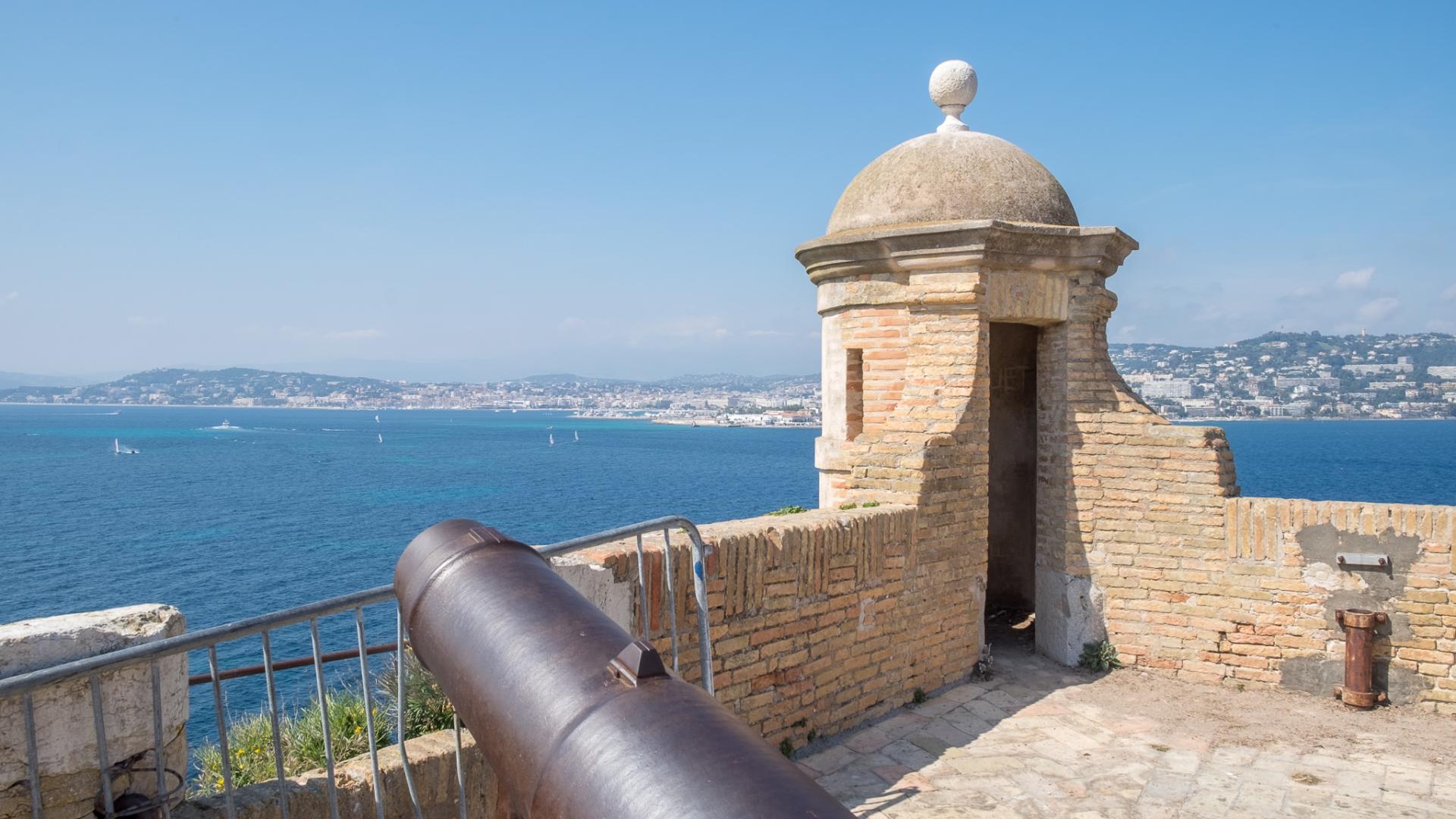 Семейные апартаменты в Каннах