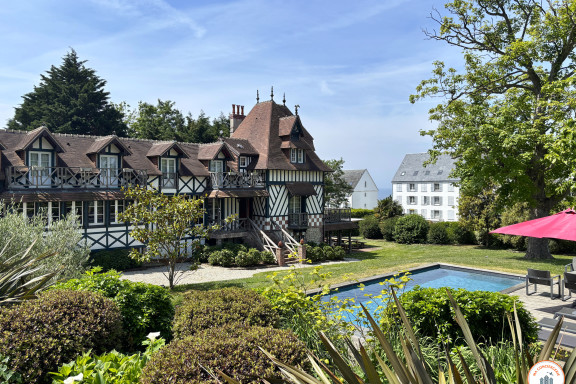 🌺 La Villa Célestine
