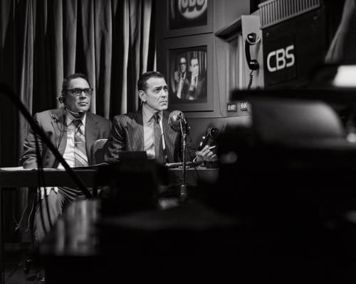 Glenn Fleshler and George Clooney in Good Night, and Good Luck
