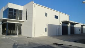 Showrooms / Bulky Goods commercial property for lease at 4 GIBSON STREET Gladstone Central QLD 4680