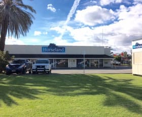 Showrooms / Bulky Goods commercial property leased at 5 & 6/1862 Albany Highway Maddington WA 6109