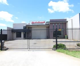 Showrooms / Bulky Goods commercial property leased at 62 Clifford Street Toowoomba City QLD 4350