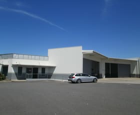 Showrooms / Bulky Goods commercial property leased at 590 Bruce Highway Woree QLD 4868