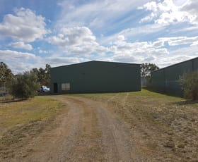 Showrooms / Bulky Goods commercial property leased at 2/21 Redesdale Rd Kyneton VIC 3444