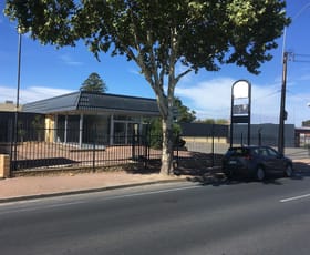 Showrooms / Bulky Goods commercial property leased at 384 North East Road Windsor Gardens SA 5087