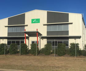 Showrooms / Bulky Goods commercial property leased at 11 Osborne Street Chinchilla QLD 4413