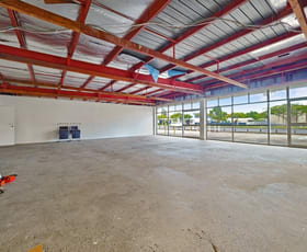 Showrooms / Bulky Goods commercial property leased at 280 Tingal Road Wynnum QLD 4178