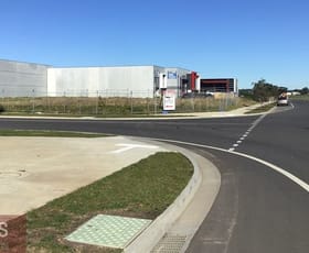 Factory, Warehouse & Industrial commercial property leased at 33 Whitfield Boulevard Cranbourne West VIC 3977