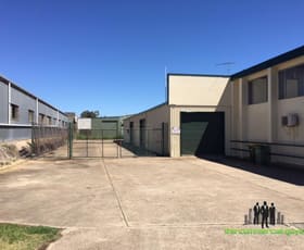Showrooms / Bulky Goods commercial property leased at 15 Brewer St Clontarf QLD 4019