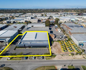 Showrooms / Bulky Goods commercial property leased at 40 Mulgul Road Malaga WA 6090