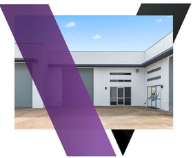 Showrooms / Bulky Goods commercial property leased at 5/4 Victory East St Urangan QLD 4655