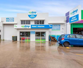 Showrooms / Bulky Goods commercial property leased at Sort After Highway Frontage/391 Yaamba Road Park Avenue QLD 4701