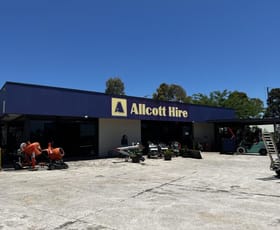 Showrooms / Bulky Goods commercial property leased at 11 Swettenham Road Minto NSW 2566