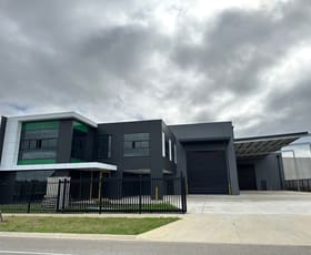 Showrooms / Bulky Goods commercial property leased at 8 Rainier Crescent Clyde North VIC 3978