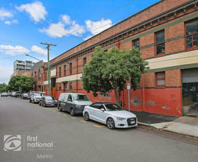 Showrooms / Bulky Goods commercial property for lease at 25 Helen Street Teneriffe QLD 4005