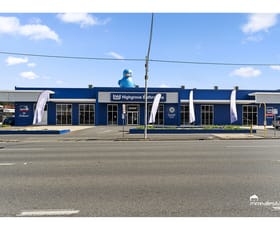Showrooms / Bulky Goods commercial property for lease at 2/161 Musgrave Street Berserker QLD 4701