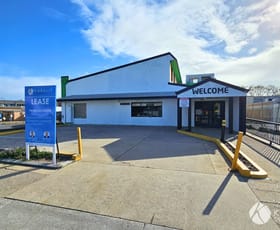 Showrooms / Bulky Goods commercial property leased at 102 Sutton Street Redcliffe QLD 4020