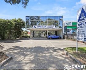 Showrooms / Bulky Goods commercial property leased at 647 Waverley Road Glen Waverley VIC 3150