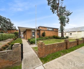 Showrooms / Bulky Goods commercial property for lease at 8 Morisset Street Queanbeyan NSW 2620