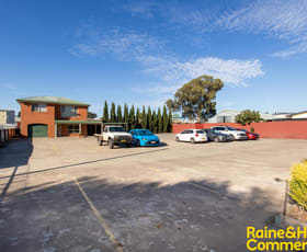 Showrooms / Bulky Goods commercial property leased at 76-78 Chaston Street Wagga Wagga NSW 2650