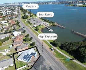 Shop & Retail commercial property leased at 2/224 Fullerton Street Stockton NSW 2295