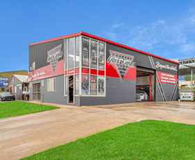 Showrooms / Bulky Goods commercial property for lease at Shed 1/139 North Street Harlaxton QLD 4350