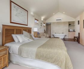 Hotel, Motel, Pub & Leisure commercial property sold at Apollo Bay VIC 3233