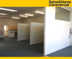 Showrooms / Bulky Goods commercial property leased at 11/19-25 Kembla Street Fyshwick ACT 2609