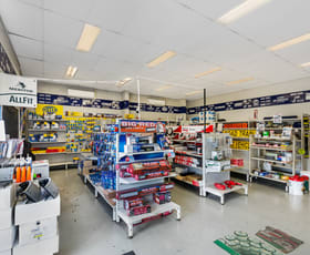 Showrooms / Bulky Goods commercial property leased at 303 Taylor Street Wilsonton QLD 4350