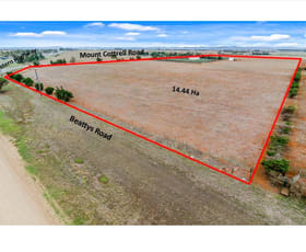 Rural / Farming commercial property sold at 677 Mount Cottrell Road Rockbank VIC 3335