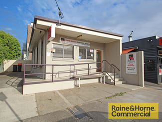 Offices commercial property leased at 7 Third Avenue Sandgate QLD 4017