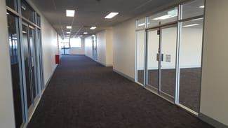 Offices commercial property leased at 10-12/207 Currumburra Road Ashmore QLD 4214
