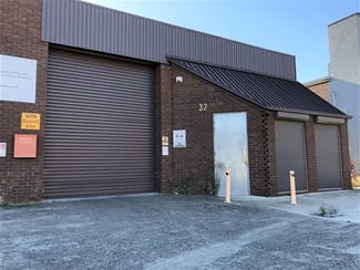 Showrooms / Bulky Goods commercial property leased at 32 Viking Court Cheltenham VIC 3192