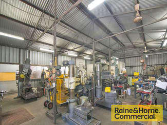 Factory, Warehouse & Industrial commercial property leased at Hendra QLD 4011
