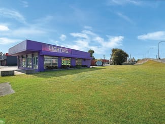Shop & Retail commercial property leased at 39 & 39A Princes Highway Unanderra NSW 2526