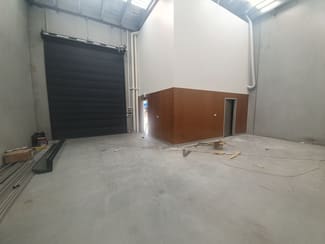 Factory, Warehouse & Industrial commercial property leased at 5/9-11 Industrial Circuit Cranbourne West VIC 3977