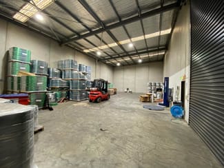 Factory, Warehouse & Industrial commercial property leased at Unit 4/6 Weld Street Prestons NSW 2170