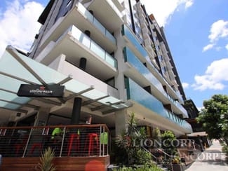 Shop & Retail commercial property leased at 102/125 Melbourne Street South Brisbane QLD 4101