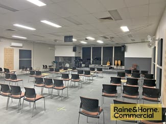 Shop & Retail commercial property leased at 7/481 Gympie Road Strathpine QLD 4500