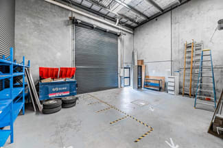 Factory, Warehouse & Industrial commercial property leased at 2/27 Bate Close Pakenham VIC 3810