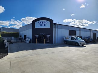 Factory, Warehouse & Industrial commercial property leased at 2/5 Watt Drive Robin Hill NSW 2795