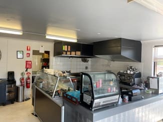 Shop & Retail commercial property leased at Shop 7/3 Tumbi Creek Road Berkeley Vale NSW 2261